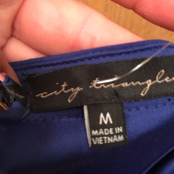 City triangles dress - Picture 4 of 7